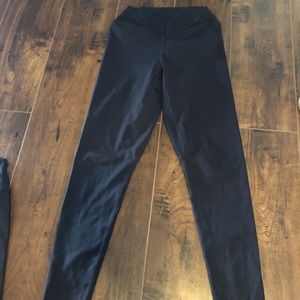 Balance Athletica Black Leggings (ascend pant)